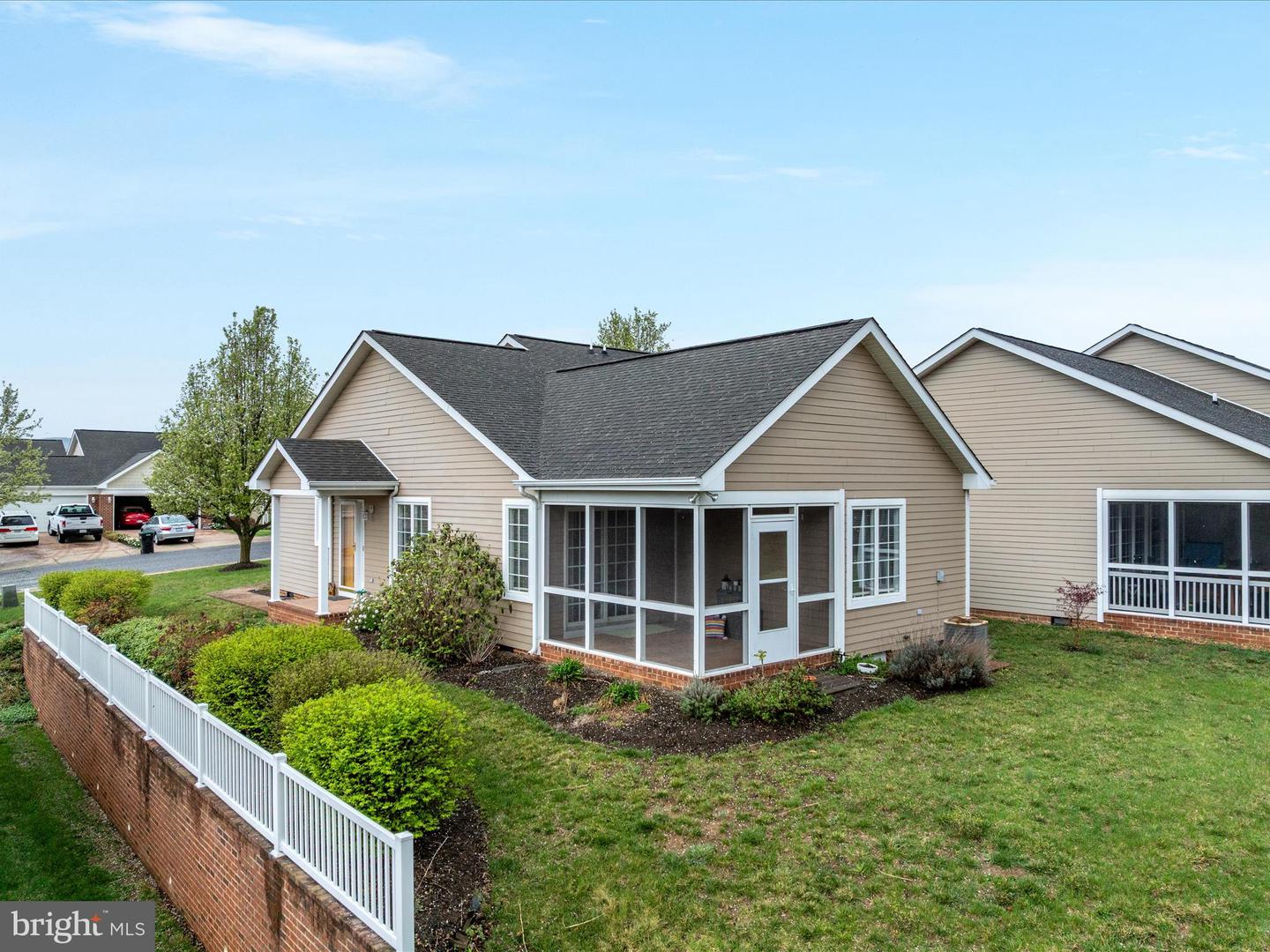 200 STONY POINTE WAY, STRASBURG, Virginia 22657, 2 Bedrooms Bedrooms, ,2 BathroomsBathrooms,Residential,For sale,200 STONY POINTE WAY,VASH2011052 MLS # VASH2011052