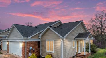 200 STONY POINTE WAY, STRASBURG, Virginia 22657, 2 Bedrooms Bedrooms, ,2 BathroomsBathrooms,Residential,For sale,200 STONY POINTE WAY,VASH2011052 MLS # VASH2011052