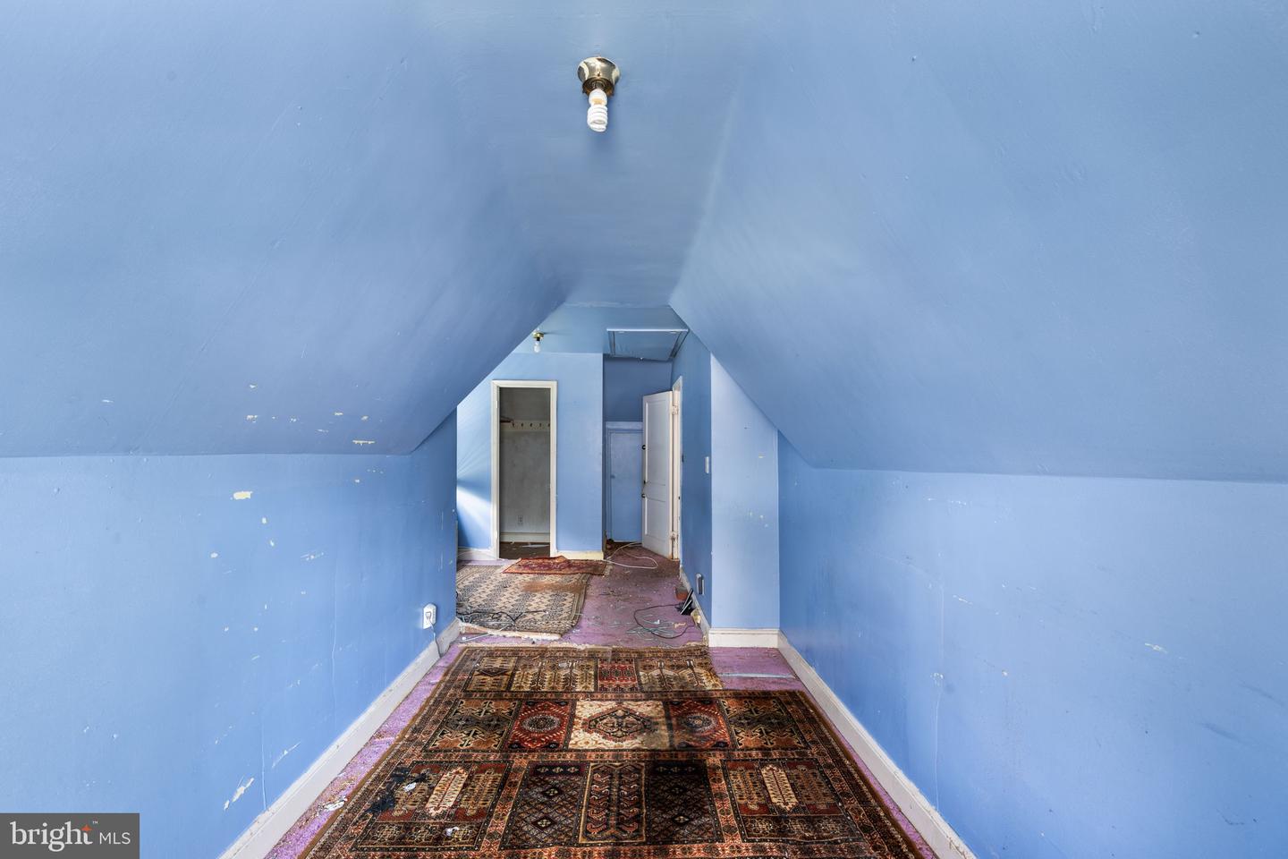 2401 RIDGE ROAD DR, ALEXANDRIA, Virginia 22302, 4 Bedrooms Bedrooms, ,2 BathroomsBathrooms,Residential,For sale,2401 RIDGE ROAD DR,VAAX2046454 MLS # VAAX2046454