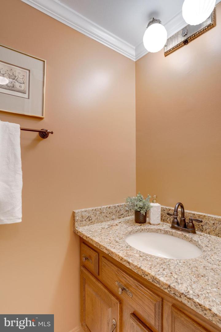 10625 BATTALION LANDING CT, BURKE, Virginia 22015, 4 Bedrooms Bedrooms, ,2 BathroomsBathrooms,Residential,For sale,10625 BATTALION LANDING CT,VAFX2254548 MLS # VAFX2254548