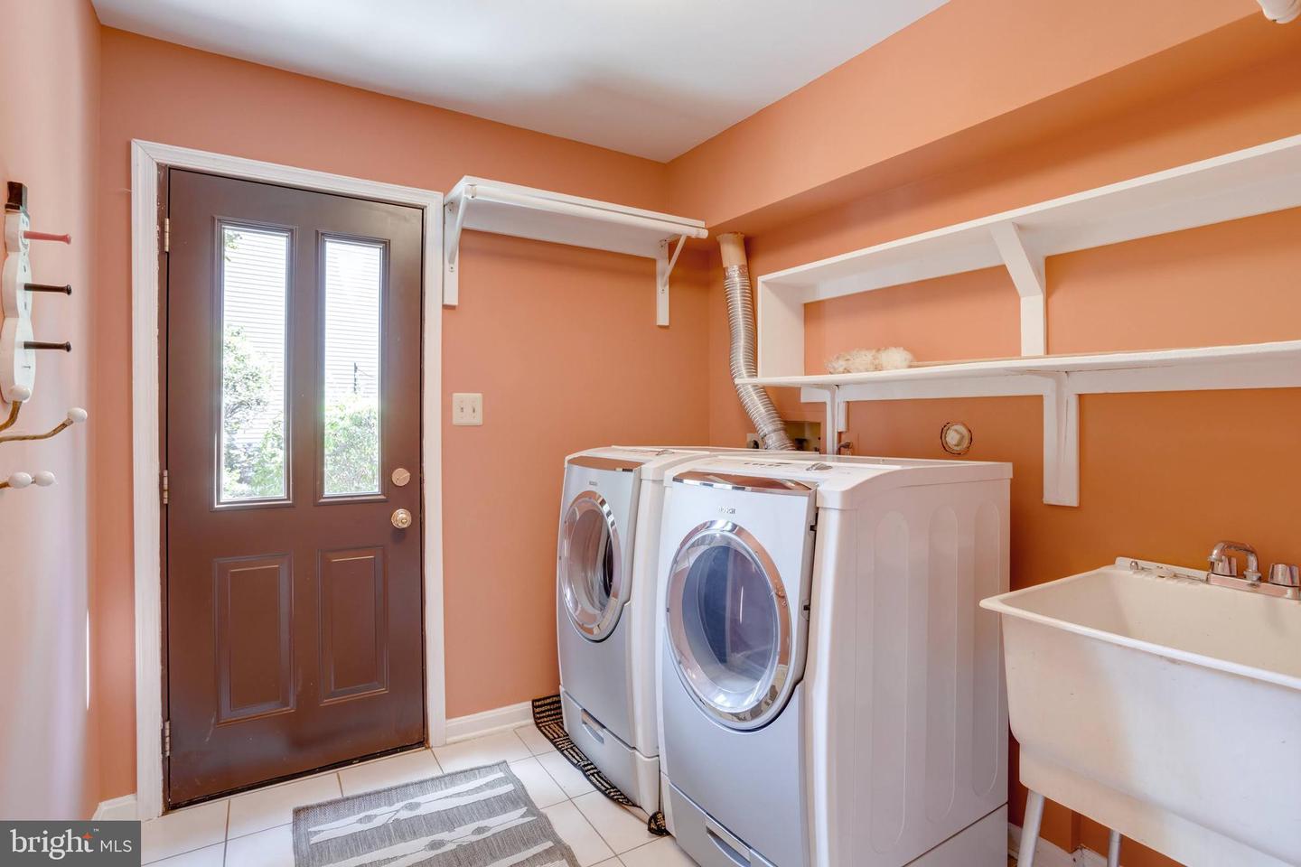 10625 BATTALION LANDING CT, BURKE, Virginia 22015, 4 Bedrooms Bedrooms, ,2 BathroomsBathrooms,Residential,For sale,10625 BATTALION LANDING CT,VAFX2254548 MLS # VAFX2254548