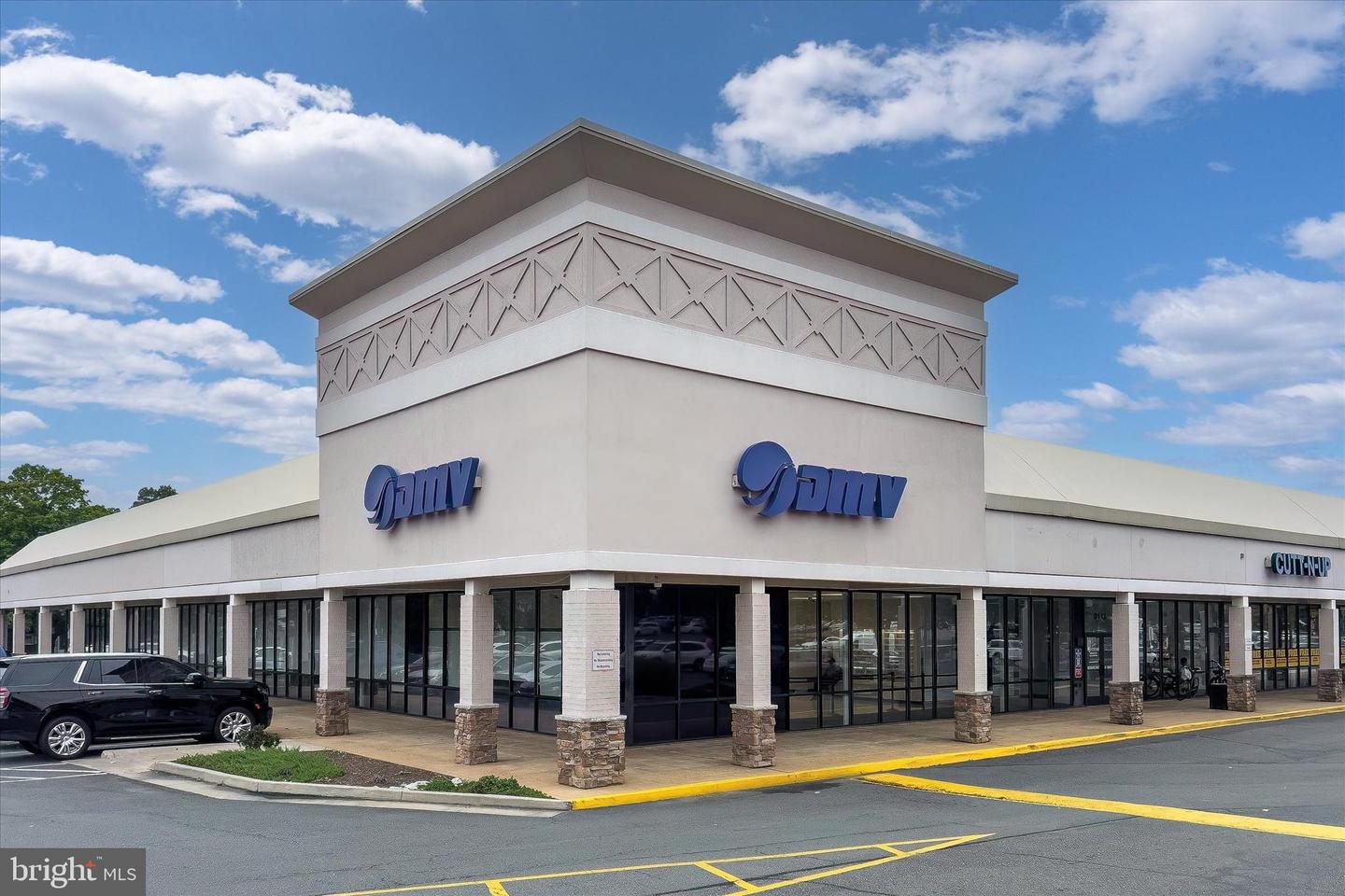 920 WINDSOR CT, STERLING, Virginia 20164, 3 Bedrooms Bedrooms, ,1 BathroomBathrooms,Residential,For sale,920 WINDSOR CT,VALO2103298 MLS # VALO2103298 920 WINDSOR CT, STERLING, Virginia 20164, 3 Bedrooms Bedrooms, ,1 BathroomBathrooms,Residential,For sale,920 WINDSOR CT,VALO2103298 MLS # VALO2103298