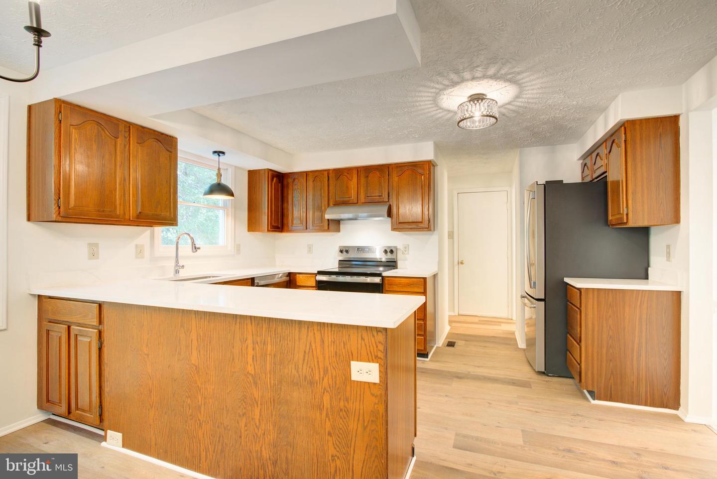 10901 SANTA CLARA DR, FAIRFAX, Virginia 22030, 4 Bedrooms Bedrooms, ,2 BathroomsBathrooms,Residential,For sale,10901 SANTA CLARA DR,VAFX2258388 MLS # VAFX2258388