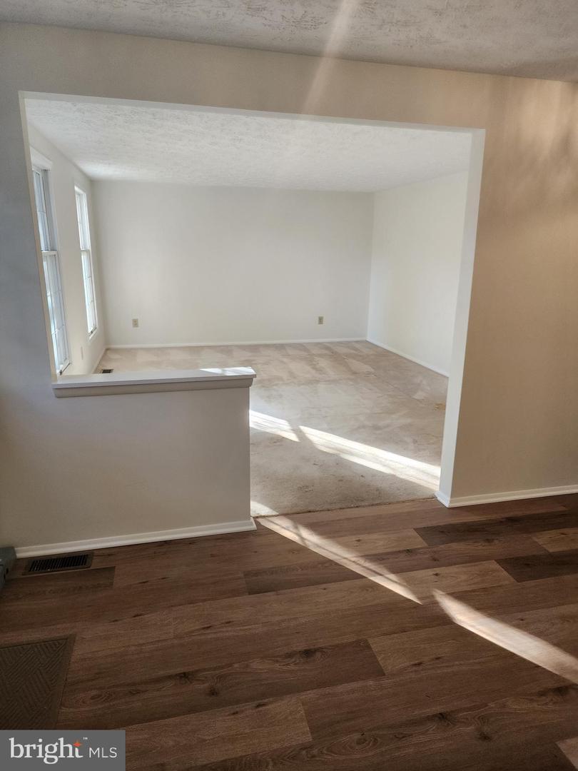 10901 SANTA CLARA DR, FAIRFAX, Virginia 22030, 4 Bedrooms Bedrooms, ,2 BathroomsBathrooms,Residential,For sale,10901 SANTA CLARA DR,VAFX2258388 MLS # VAFX2258388