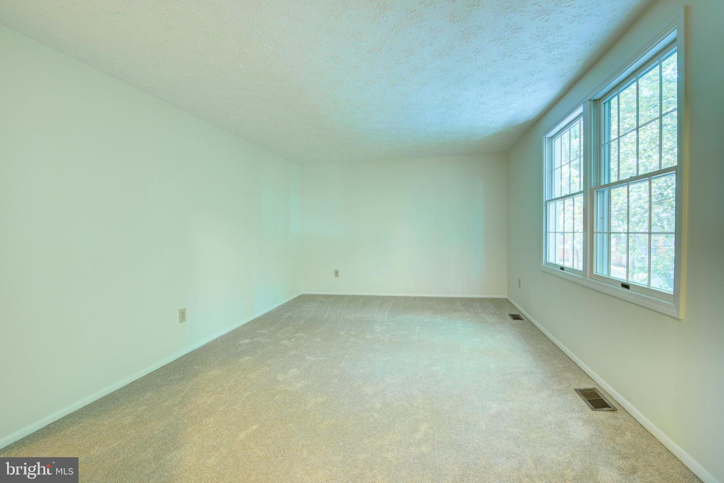 10901 SANTA CLARA DR, FAIRFAX, Virginia 22030, 4 Bedrooms Bedrooms, ,2 BathroomsBathrooms,Residential,For sale,10901 SANTA CLARA DR,VAFX2258388 MLS # VAFX2258388