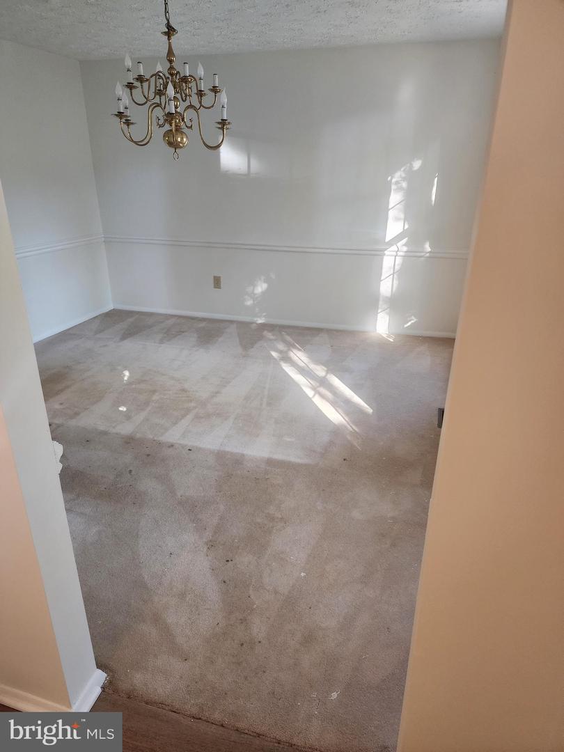 10901 SANTA CLARA DR, FAIRFAX, Virginia 22030, 4 Bedrooms Bedrooms, ,2 BathroomsBathrooms,Residential,For sale,10901 SANTA CLARA DR,VAFX2258388 MLS # VAFX2258388
