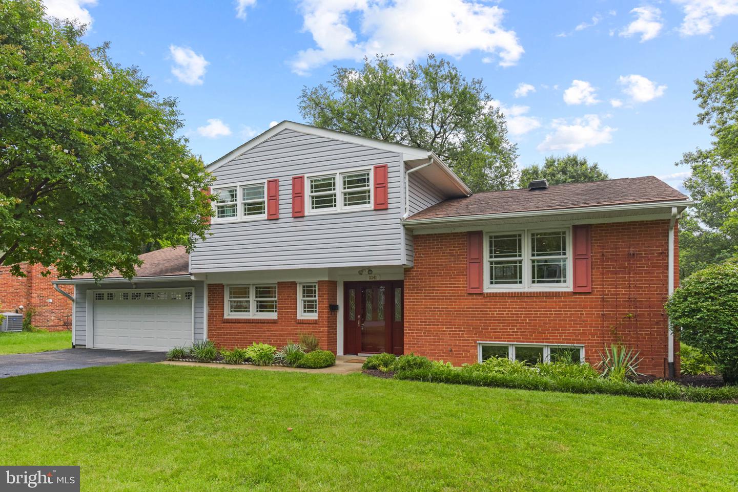 3341 MANSFIELD RD, FALLS CHURCH, Virginia 22041, 3 Bedrooms Bedrooms, ,3 BathroomsBathrooms,Residential,For sale,3341 MANSFIELD RD,VAFX2258842 MLS # VAFX2258842