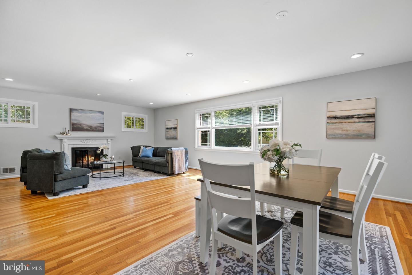 3341 MANSFIELD RD, FALLS CHURCH, Virginia 22041, 3 Bedrooms Bedrooms, ,3 BathroomsBathrooms,Residential,For sale,3341 MANSFIELD RD,VAFX2258842 MLS # VAFX2258842