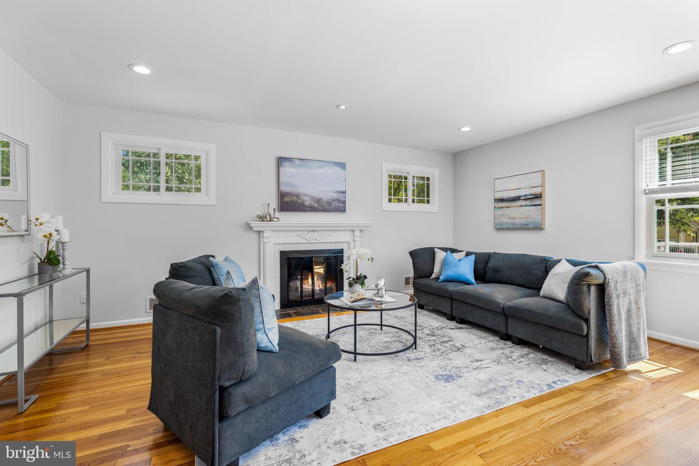 3341 MANSFIELD RD, FALLS CHURCH, Virginia 22041, 3 Bedrooms Bedrooms, ,3 BathroomsBathrooms,Residential,For sale,3341 MANSFIELD RD,VAFX2258842 MLS # VAFX2258842
