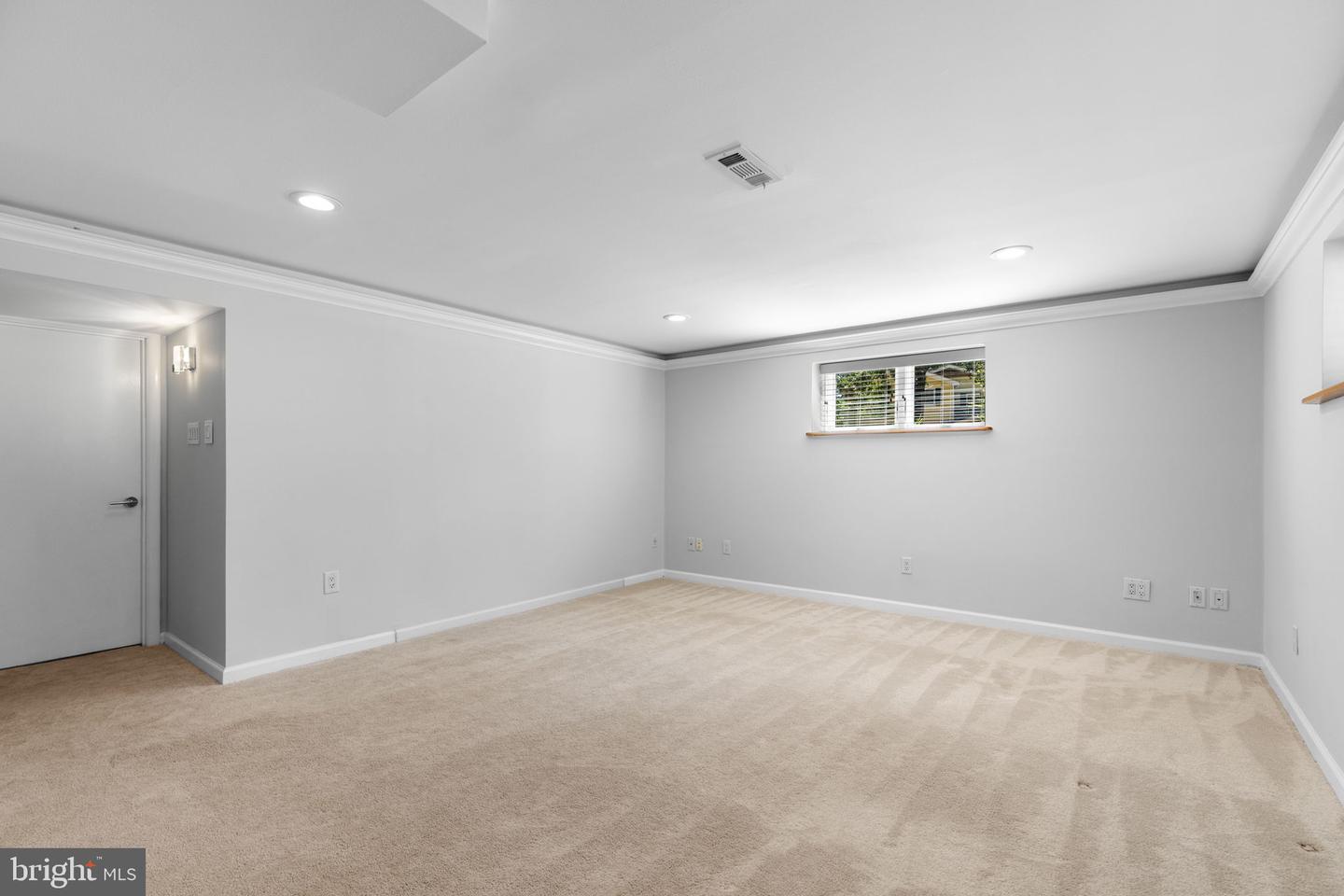 3341 MANSFIELD RD, FALLS CHURCH, Virginia 22041, 3 Bedrooms Bedrooms, ,3 BathroomsBathrooms,Residential,For sale,3341 MANSFIELD RD,VAFX2258842 MLS # VAFX2258842
