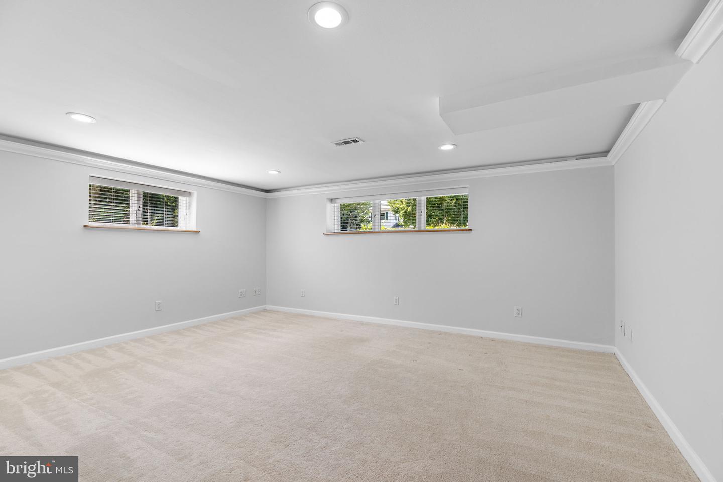 3341 MANSFIELD RD, FALLS CHURCH, Virginia 22041, 3 Bedrooms Bedrooms, ,3 BathroomsBathrooms,Residential,For sale,3341 MANSFIELD RD,VAFX2258842 MLS # VAFX2258842