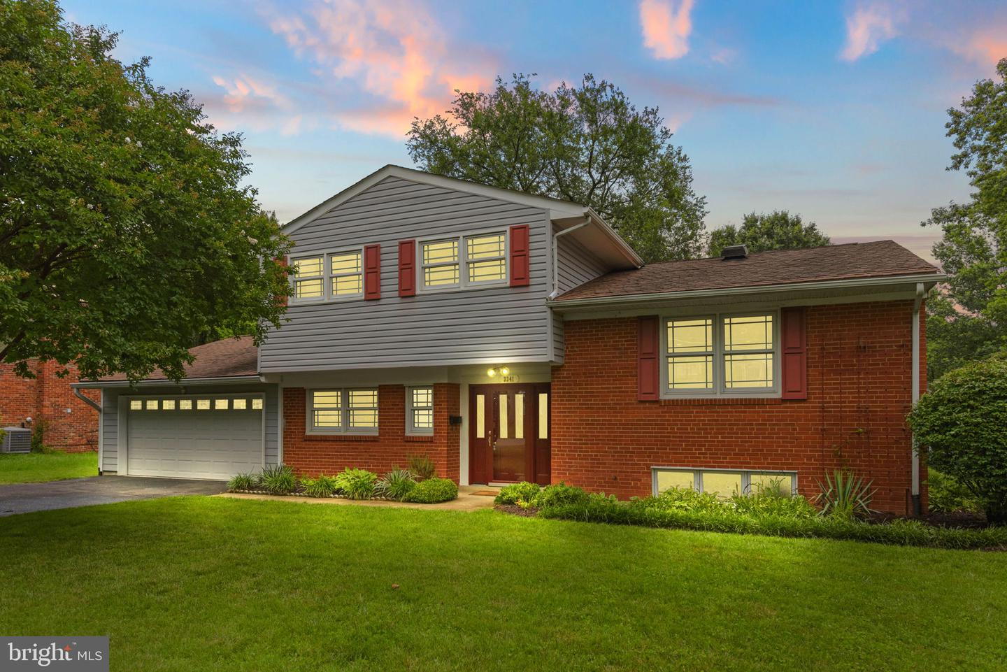 3341 MANSFIELD RD, FALLS CHURCH, Virginia 22041, 3 Bedrooms Bedrooms, ,3 BathroomsBathrooms,Residential,For sale,3341 MANSFIELD RD,VAFX2258842 MLS # VAFX2258842