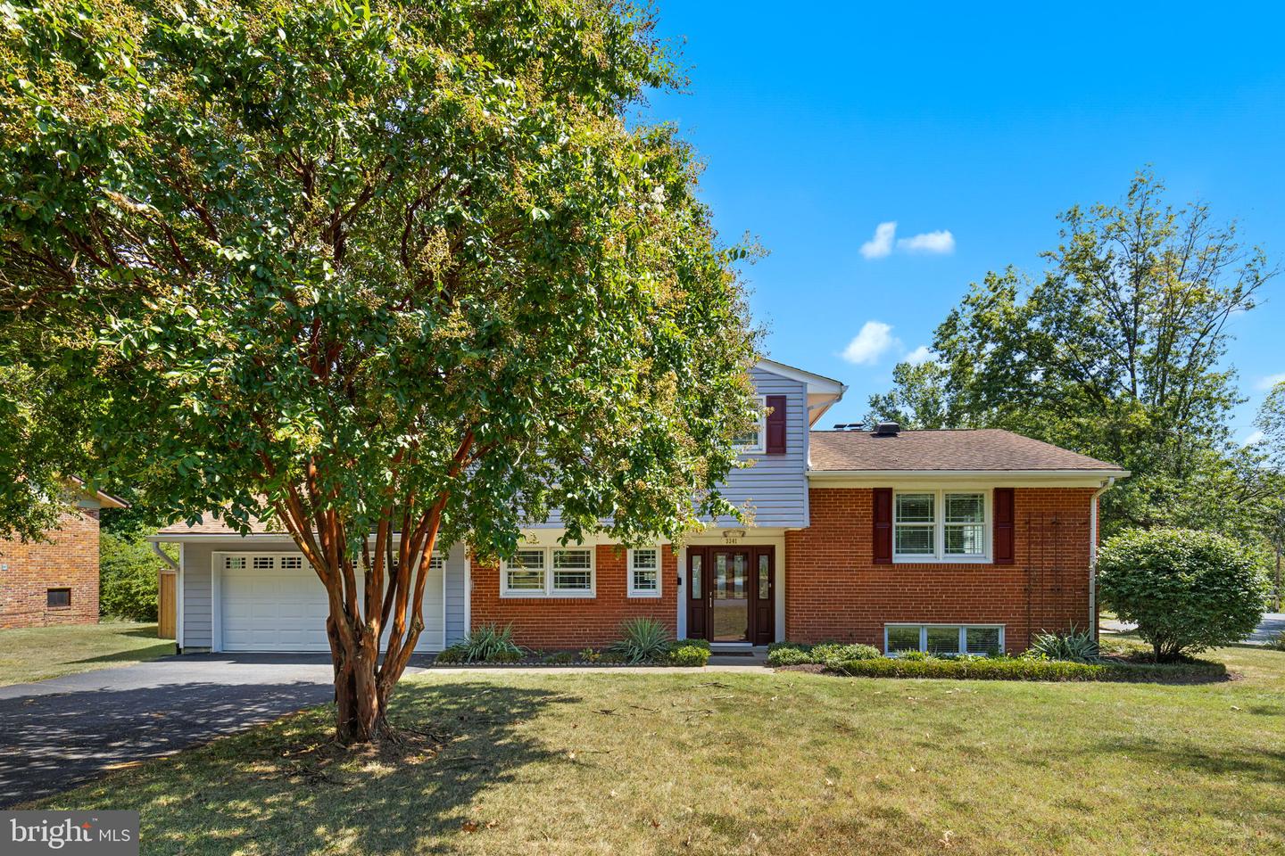 3341 MANSFIELD RD, FALLS CHURCH, Virginia 22041, 3 Bedrooms Bedrooms, ,3 BathroomsBathrooms,Residential,For sale,3341 MANSFIELD RD,VAFX2258842 MLS # VAFX2258842