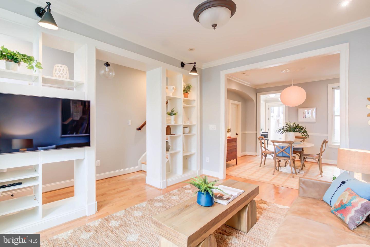 1337 EMERALD ST NE, WASHINGTON, District Of Columbia 20002, 2 Bedrooms Bedrooms, ,2 BathroomsBathrooms,Residential,For sale,1337 EMERALD ST NE,DCDC2214544 MLS # DCDC2214544