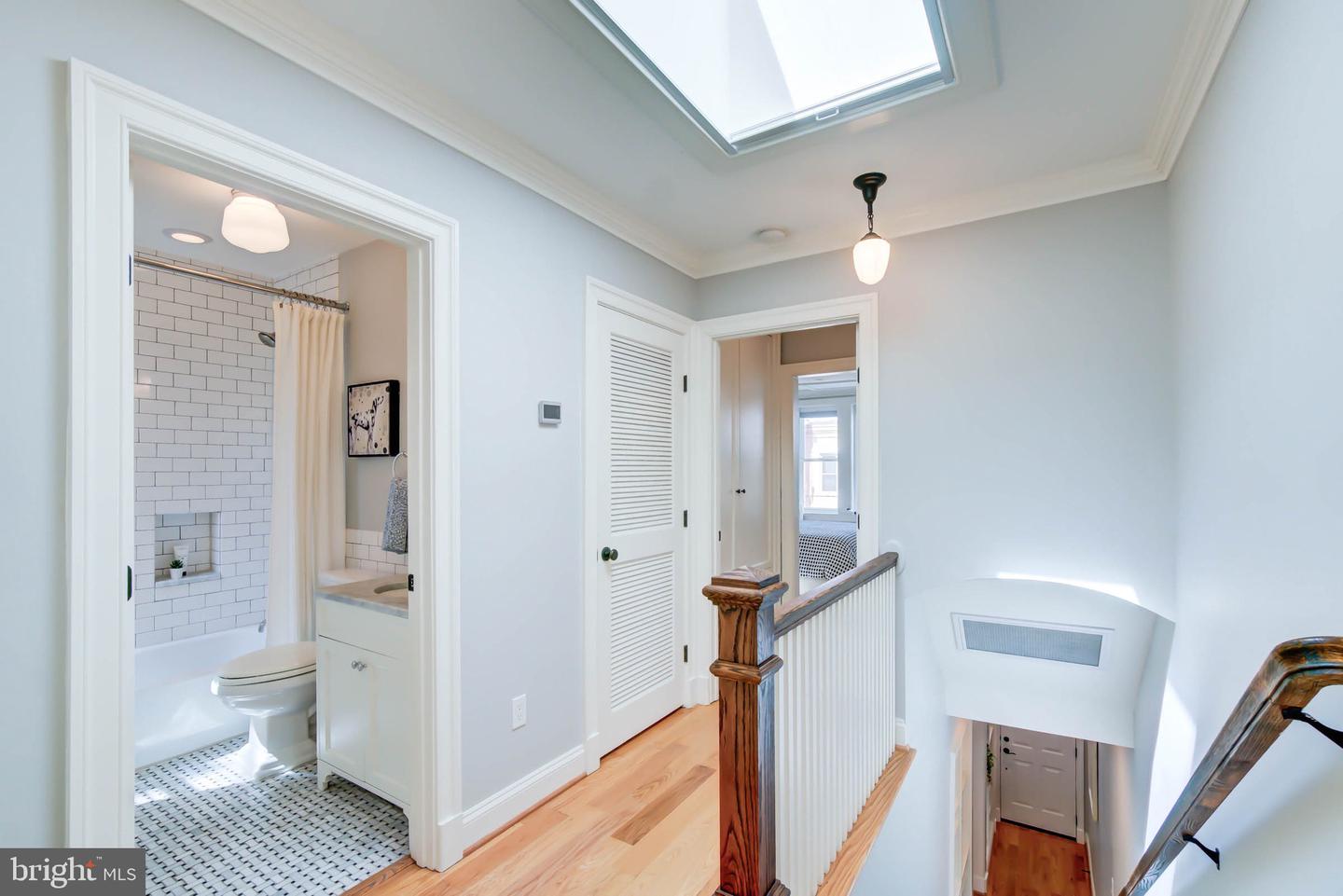 1337 EMERALD ST NE, WASHINGTON, District Of Columbia 20002, 2 Bedrooms Bedrooms, ,2 BathroomsBathrooms,Residential,For sale,1337 EMERALD ST NE,DCDC2214544 MLS # DCDC2214544