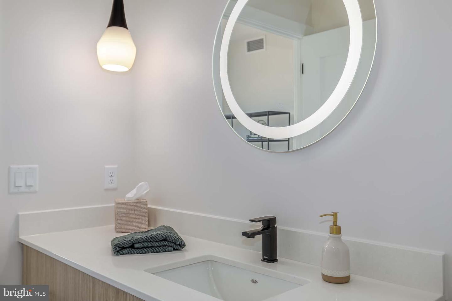 255 W. FALLS STATION BLVD #609, FALLS CHURCH, Virginia 22046, 2 Bedrooms Bedrooms, ,2 BathroomsBathrooms,Residential,For sale,255 W. FALLS STATION BLVD #609,VAFA2003204 MLS # VAFA2003204 255 W. FALLS STATION BLVD #609, FALLS CHURCH, Virginia 22046, 2 Bedrooms Bedrooms, ,2 BathroomsBathrooms,Residential,For sale,255 W. FALLS STATION BLVD #609,VAFA2003204 MLS # VAFA2003204