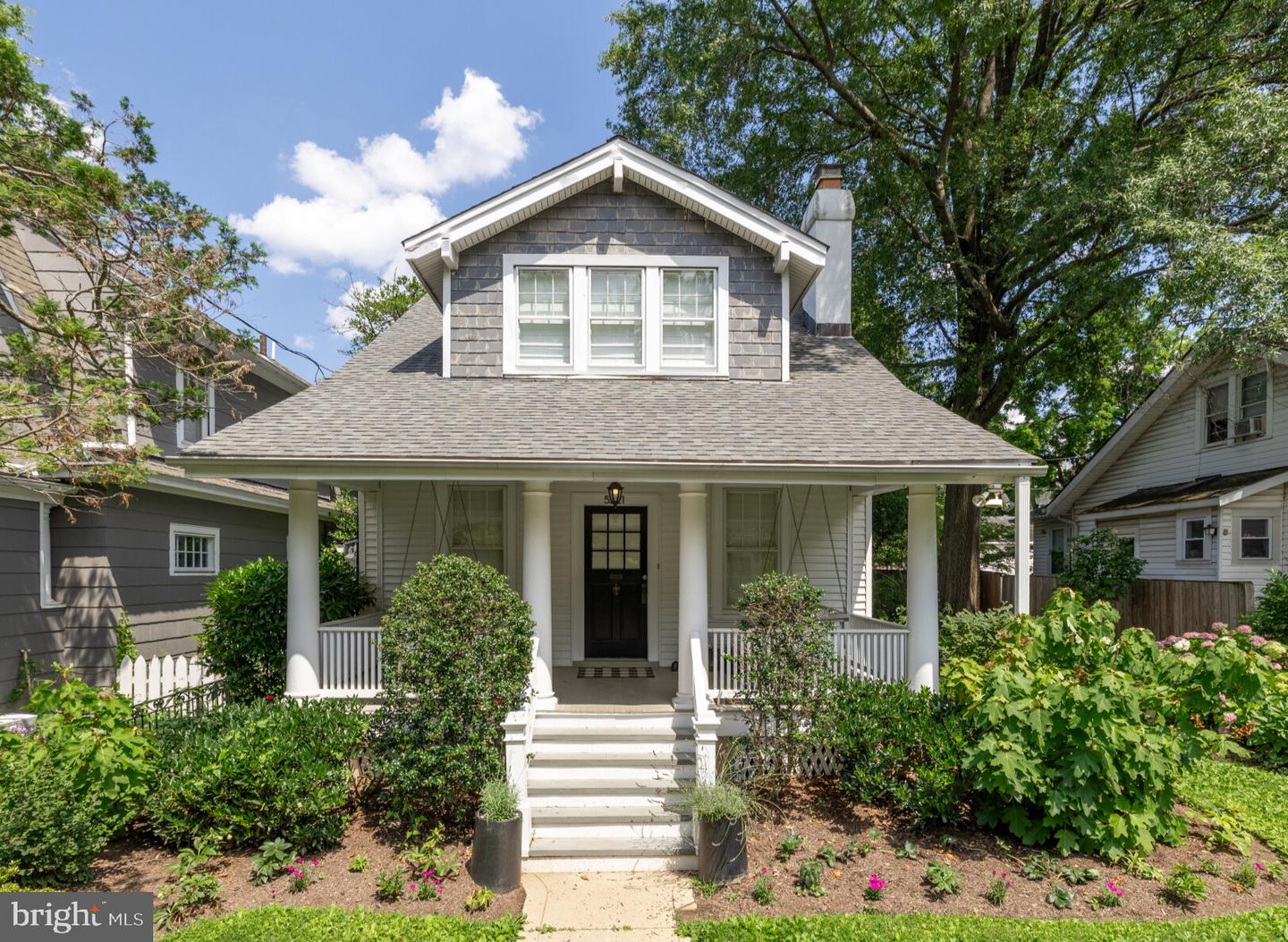5221 42ND ST NW, WASHINGTON, District Of Columbia 20015, 4 Bedrooms Bedrooms, ,2 BathroomsBathrooms,Residential,For sale,5221 42ND ST NW,DCDC2215612 MLS # DCDC2215612
