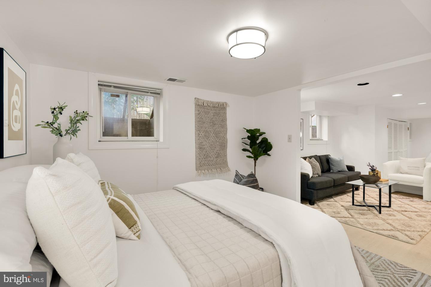 5221 42ND ST NW, WASHINGTON, District Of Columbia 20015, 4 Bedrooms Bedrooms, ,2 BathroomsBathrooms,Residential,For sale,5221 42ND ST NW,DCDC2215612 MLS # DCDC2215612