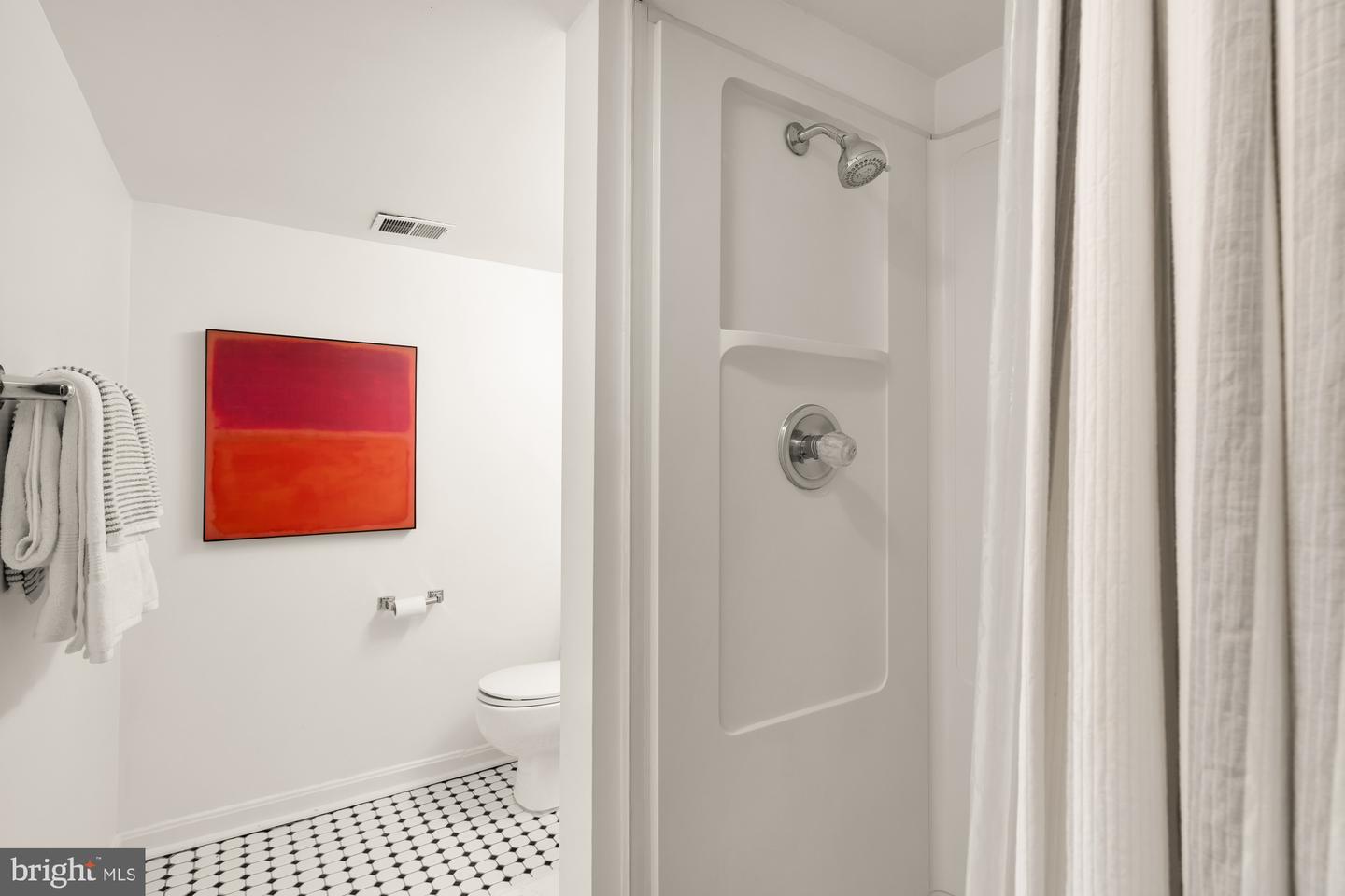 5221 42ND ST NW, WASHINGTON, District Of Columbia 20015, 4 Bedrooms Bedrooms, ,2 BathroomsBathrooms,Residential,For sale,5221 42ND ST NW,DCDC2215612 MLS # DCDC2215612