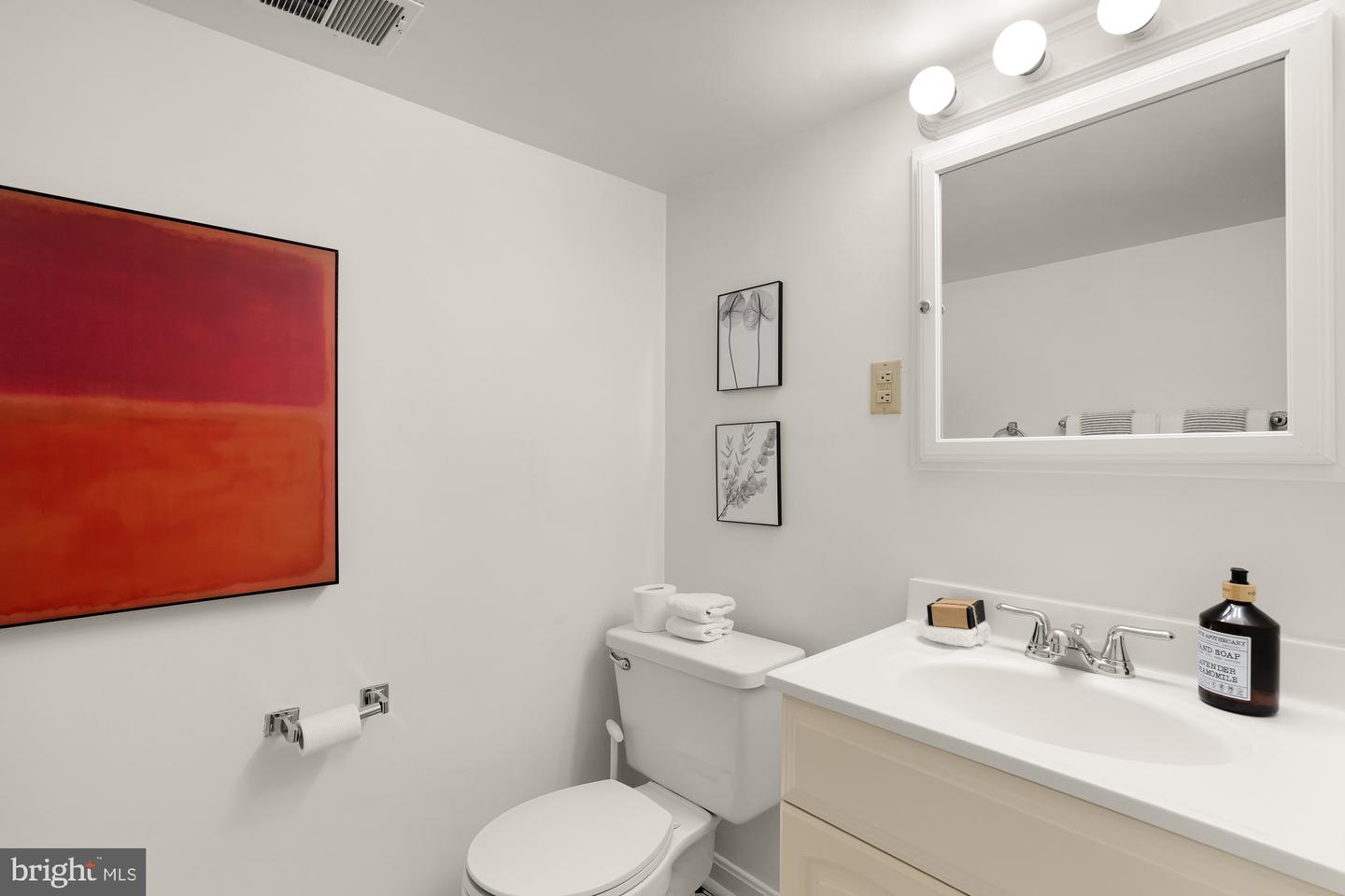 5221 42ND ST NW, WASHINGTON, District Of Columbia 20015, 4 Bedrooms Bedrooms, ,2 BathroomsBathrooms,Residential,For sale,5221 42ND ST NW,DCDC2215612 MLS # DCDC2215612