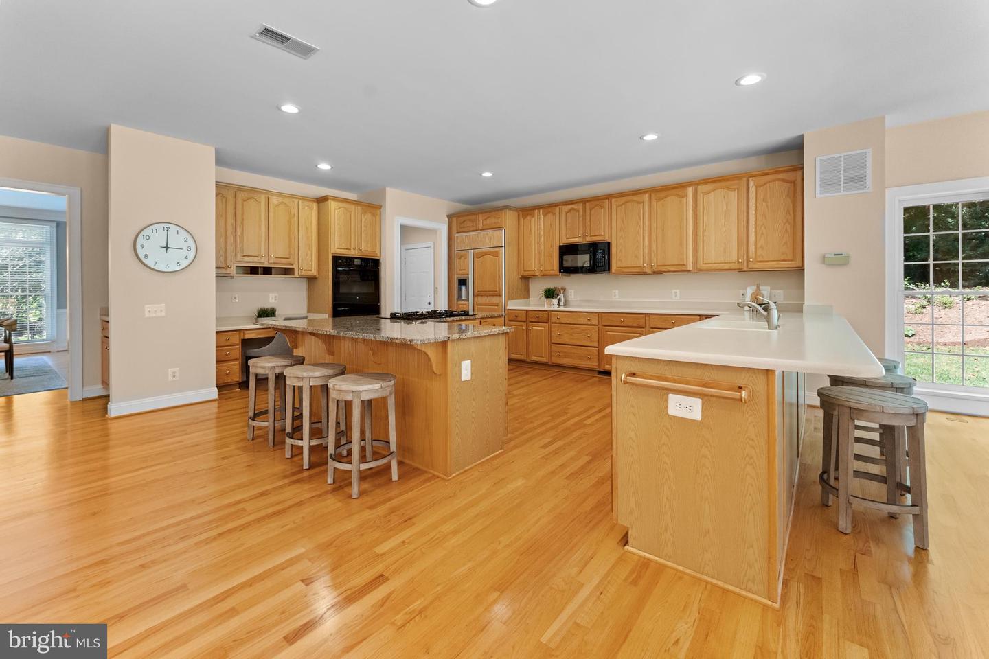 3227 FOXVALE DR, OAKTON, Virginia 22124, 5 Bedrooms Bedrooms, 17 Rooms Rooms,4 BathroomsBathrooms,Residential,For sale,3227 FOXVALE DR,VAFX2262006 MLS # VAFX2262006