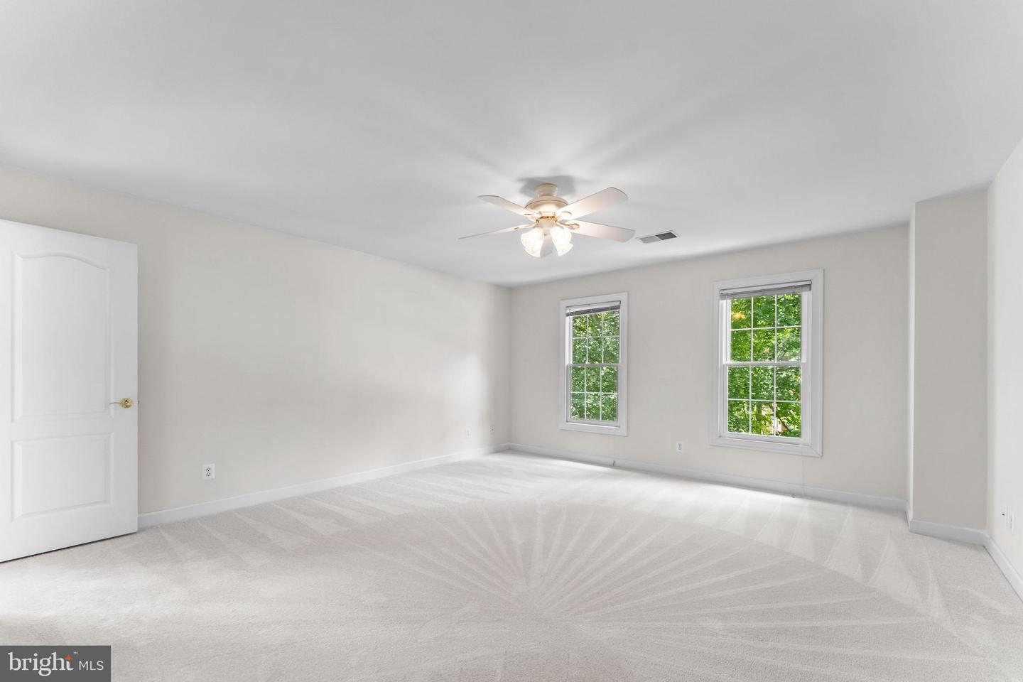 3227 FOXVALE DR, OAKTON, Virginia 22124, 5 Bedrooms Bedrooms, 17 Rooms Rooms,4 BathroomsBathrooms,Residential,For sale,3227 FOXVALE DR,VAFX2262006 MLS # VAFX2262006