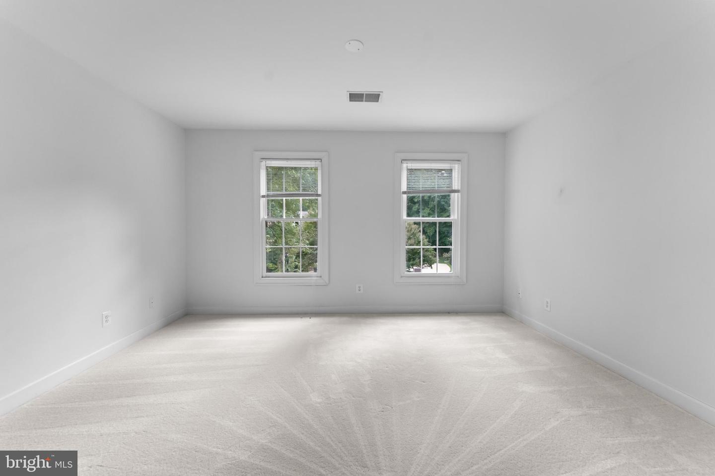 3227 FOXVALE DR, OAKTON, Virginia 22124, 5 Bedrooms Bedrooms, 17 Rooms Rooms,4 BathroomsBathrooms,Residential,For sale,3227 FOXVALE DR,VAFX2262006 MLS # VAFX2262006