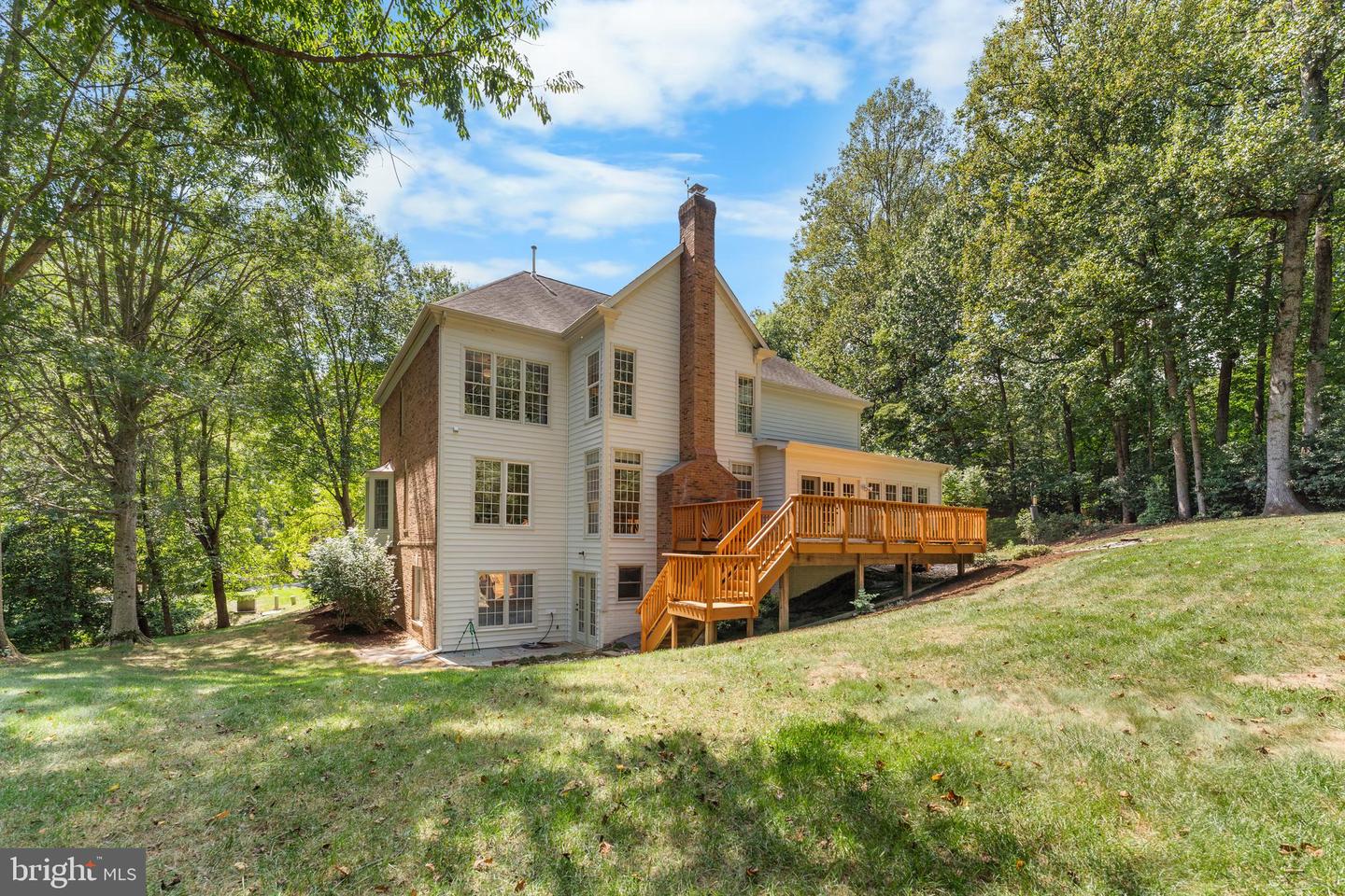 3227 FOXVALE DR, OAKTON, Virginia 22124, 5 Bedrooms Bedrooms, 17 Rooms Rooms,4 BathroomsBathrooms,Residential,For sale,3227 FOXVALE DR,VAFX2262006 MLS # VAFX2262006