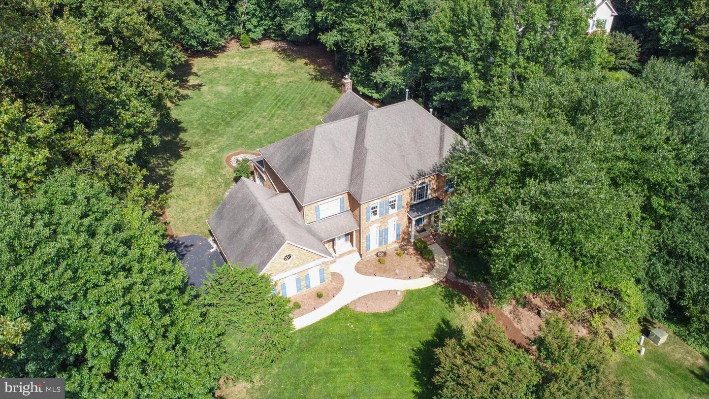 3227 FOXVALE DR, OAKTON, Virginia 22124, 5 Bedrooms Bedrooms, 17 Rooms Rooms,4 BathroomsBathrooms,Residential,For sale,3227 FOXVALE DR,VAFX2262006 MLS # VAFX2262006