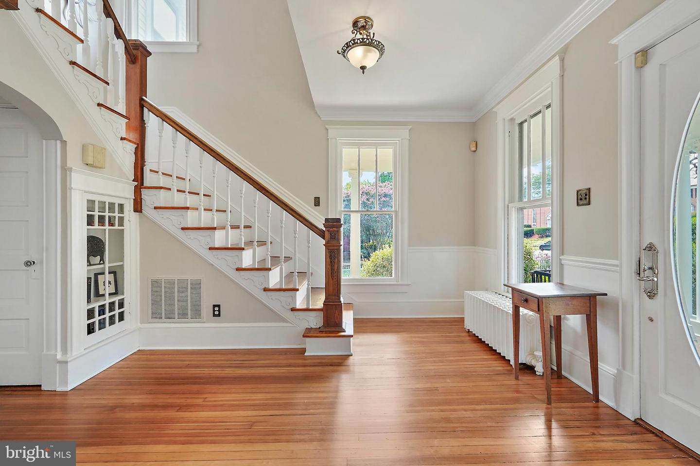 1503 RUSSELL ROAD, ALEXANDRIA, Virginia 22301, 5 Bedrooms Bedrooms, ,3 BathroomsBathrooms,Residential,For sale,1503 RUSSELL ROAD,VAAX2048812 MLS # VAAX2048812