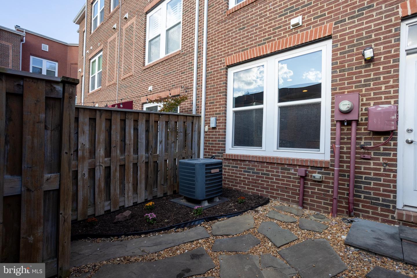 8941 QUARRY RD, MANASSAS, Virginia 20110, 3 Bedrooms Bedrooms, ,2 BathroomsBathrooms,Residential,For sale,8941 QUARRY RD,VAMN2009252 MLS # VAMN2009252