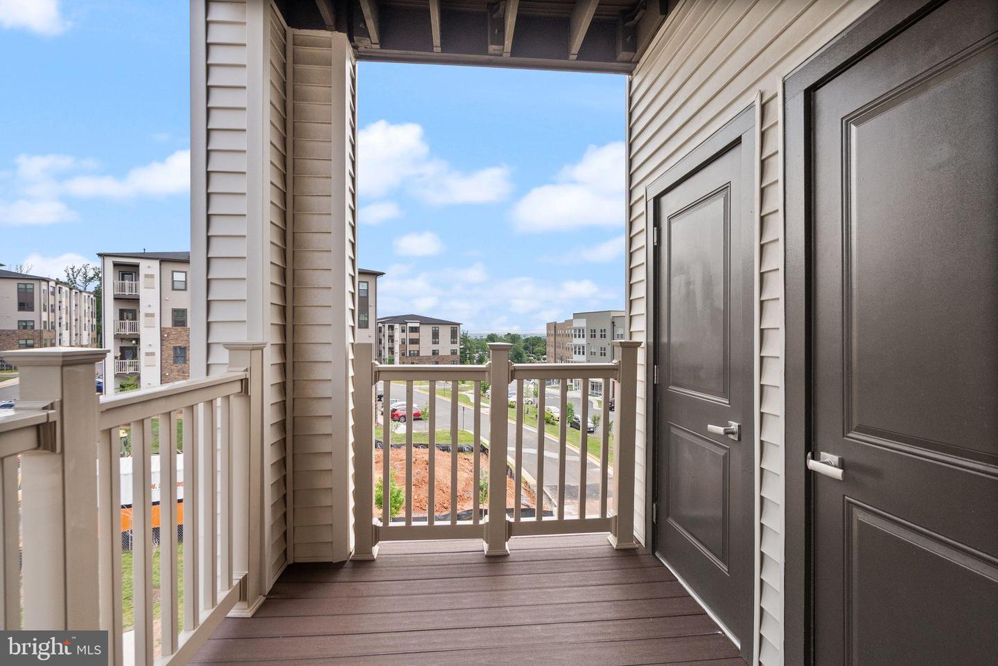 46320 MT MILSTEAD TER #301, STERLING, Virginia 20164, 2 Bedrooms Bedrooms, 6 Rooms Rooms,2 BathroomsBathrooms,Residential,For sale,46320 MT MILSTEAD TER #301,VALO2105334 MLS # VALO2105334