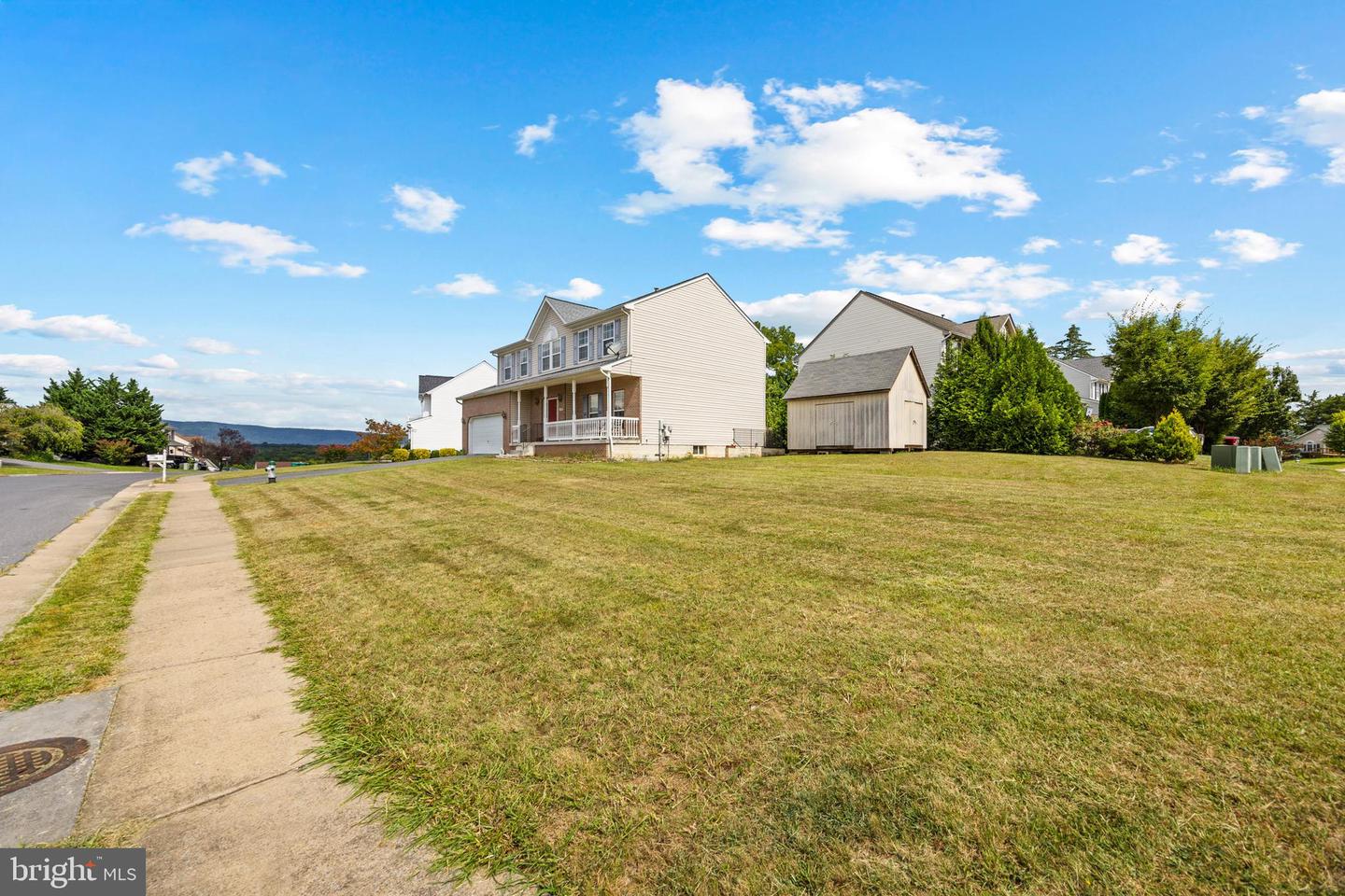 136 CRYSTAL PL, STRASBURG, Virginia 22657, 4 Bedrooms Bedrooms, ,2 BathroomsBathrooms,Residential,For sale,136 CRYSTAL PL,VASH2012328 MLS # VASH2012328