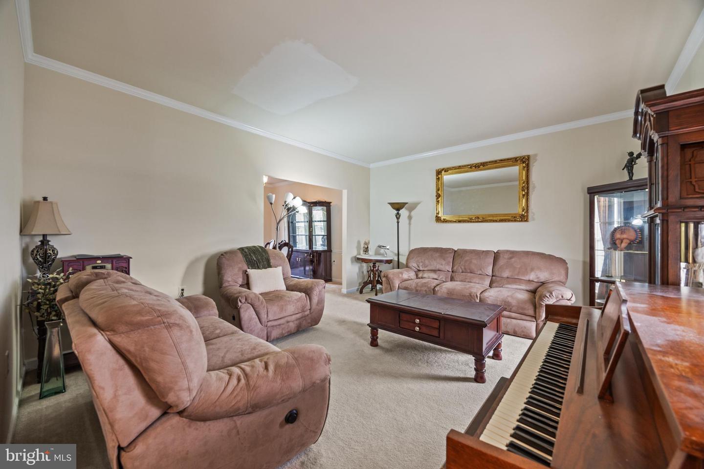 136 CRYSTAL PL, STRASBURG, Virginia 22657, 4 Bedrooms Bedrooms, ,2 BathroomsBathrooms,Residential,For sale,136 CRYSTAL PL,VASH2012328 MLS # VASH2012328