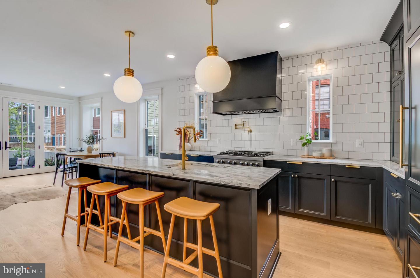 326 D ST NE, WASHINGTON, District Of Columbia 20002, 5 Bedrooms Bedrooms, ,3 BathroomsBathrooms,Residential,For sale,326 D ST NE,DCDC2216926 MLS # DCDC2216926