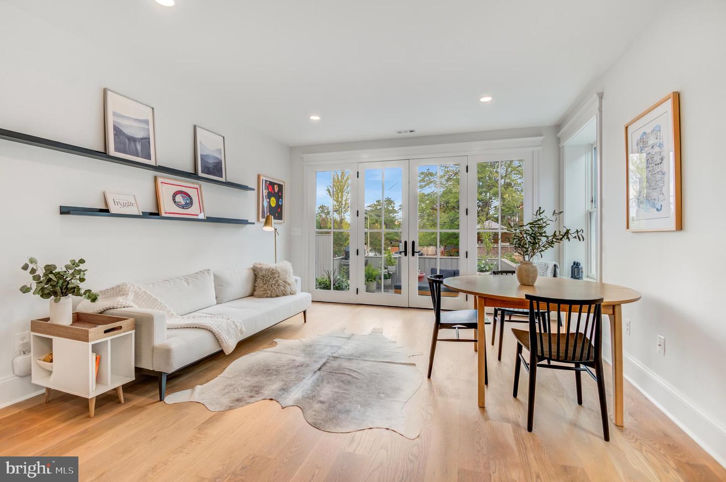 326 D ST NE, WASHINGTON, District Of Columbia 20002, 5 Bedrooms Bedrooms, ,3 BathroomsBathrooms,Residential,For sale,326 D ST NE,DCDC2216926 MLS # DCDC2216926