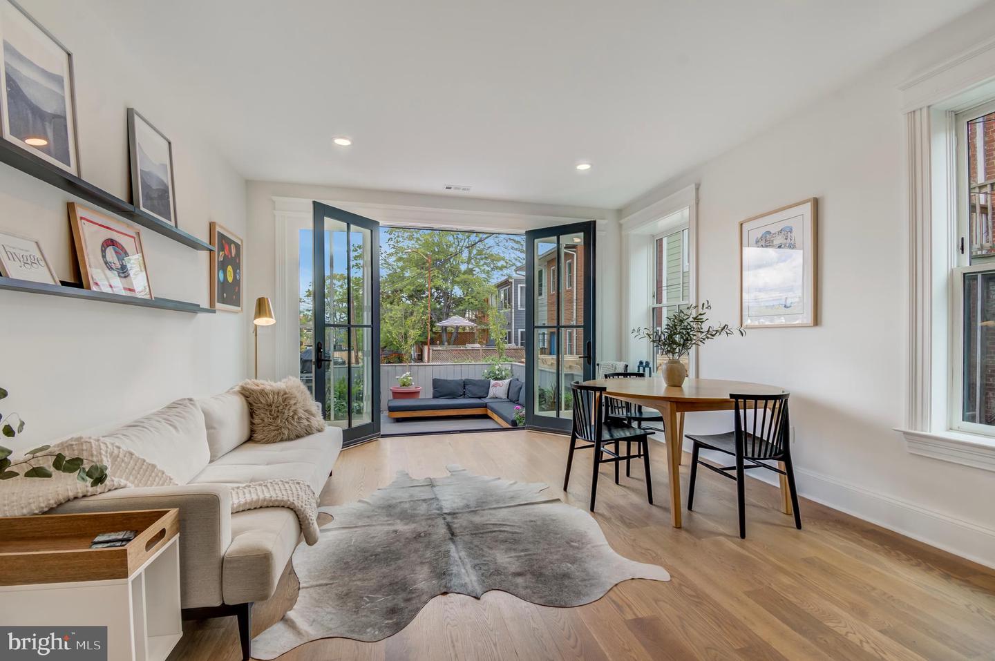 326 D ST NE, WASHINGTON, District Of Columbia 20002, 5 Bedrooms Bedrooms, ,3 BathroomsBathrooms,Residential,For sale,326 D ST NE,DCDC2216926 MLS # DCDC2216926