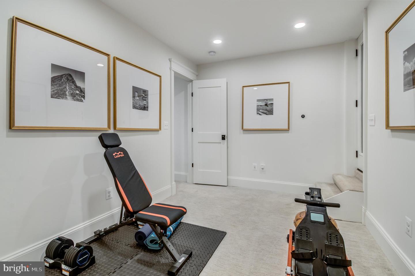 326 D ST NE, WASHINGTON, District Of Columbia 20002, 5 Bedrooms Bedrooms, ,3 BathroomsBathrooms,Residential,For sale,326 D ST NE,DCDC2216926 MLS # DCDC2216926