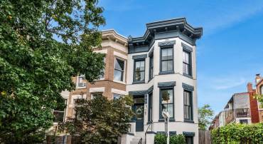 326 D ST NE, WASHINGTON, District Of Columbia 20002, 5 Bedrooms Bedrooms, ,3 BathroomsBathrooms,Residential,For sale,326 D ST NE,DCDC2216926 MLS # DCDC2216926