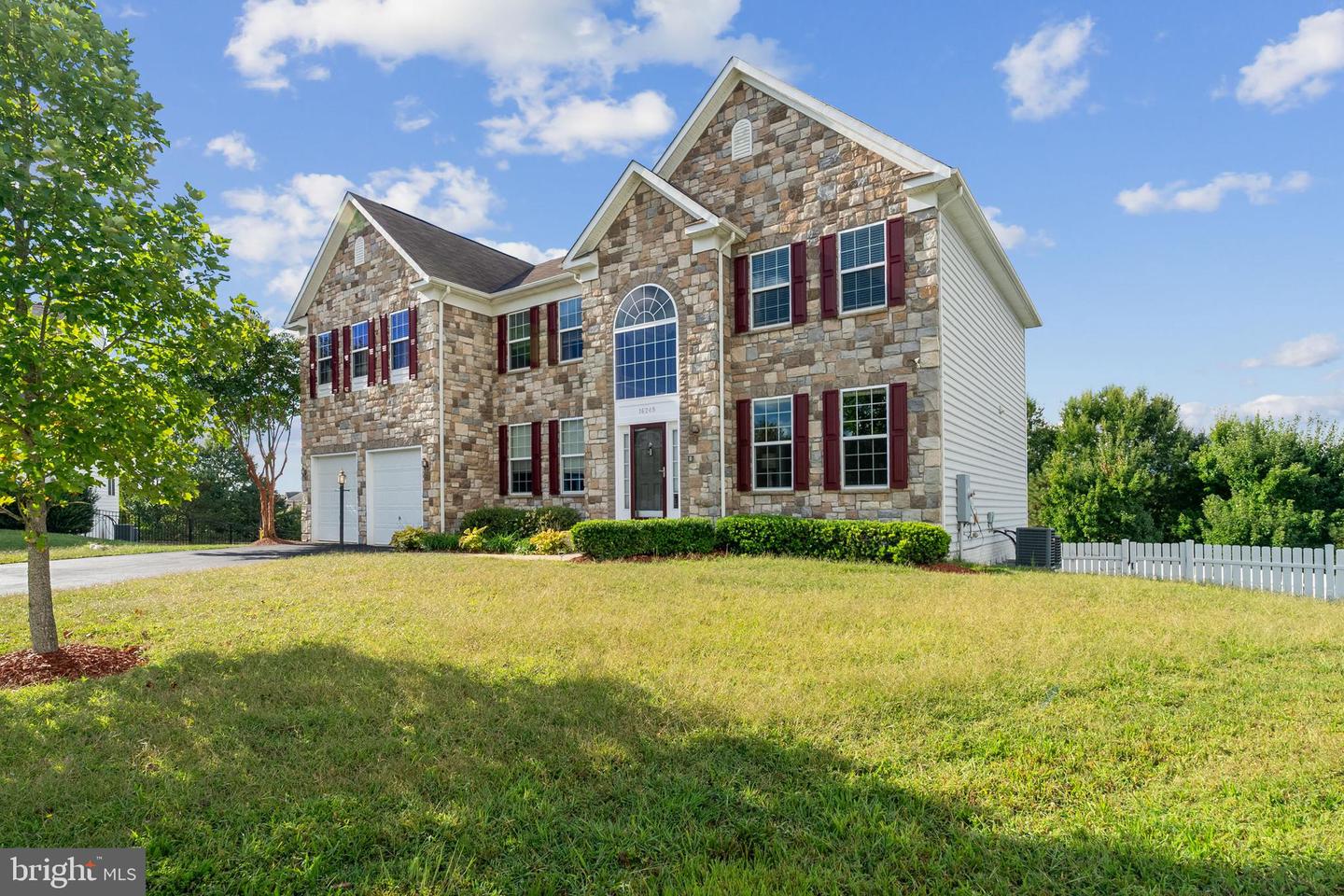 16249 CHASE EAGLE LN, WOODBRIDGE, Virginia 22191, 7 Bedrooms Bedrooms, ,5 BathroomsBathrooms,Residential,For sale,16249 CHASE EAGLE LN,VAPW2102686 MLS # VAPW2102686 16249 CHASE EAGLE LN, WOODBRIDGE, Virginia 22191, 7 Bedrooms Bedrooms, ,5 BathroomsBathrooms,Residential,For sale,16249 CHASE EAGLE LN,VAPW2102686 MLS # VAPW2102686