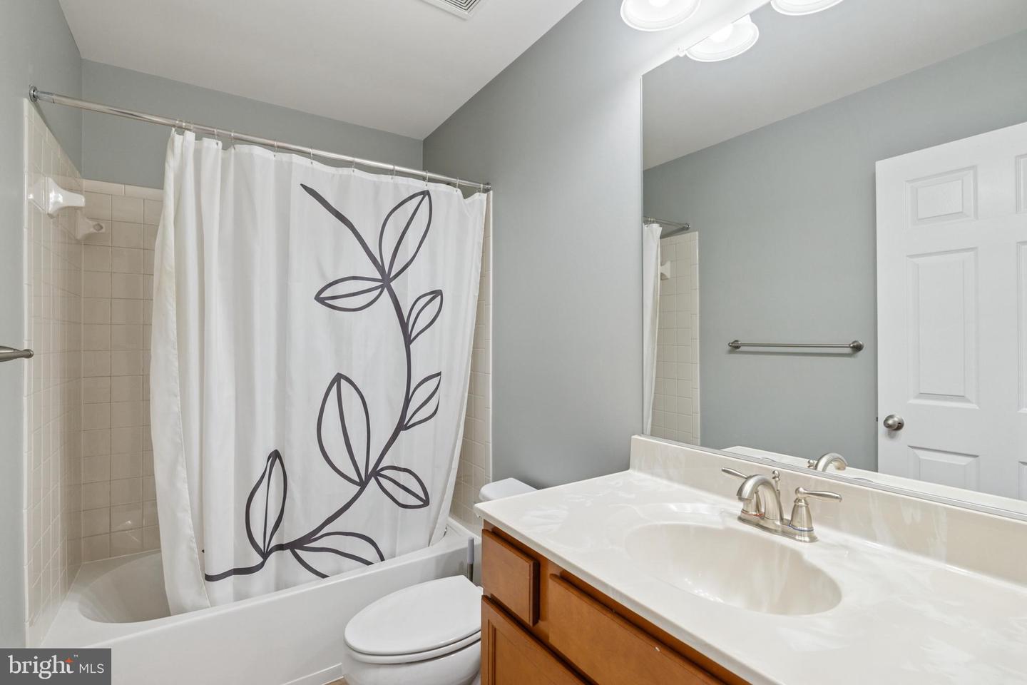 16249 CHASE EAGLE LN, WOODBRIDGE, Virginia 22191, 7 Bedrooms Bedrooms, ,5 BathroomsBathrooms,Residential,For sale,16249 CHASE EAGLE LN,VAPW2102686 MLS # VAPW2102686 16249 CHASE EAGLE LN, WOODBRIDGE, Virginia 22191, 7 Bedrooms Bedrooms, ,5 BathroomsBathrooms,Residential,For sale,16249 CHASE EAGLE LN,VAPW2102686 MLS # VAPW2102686