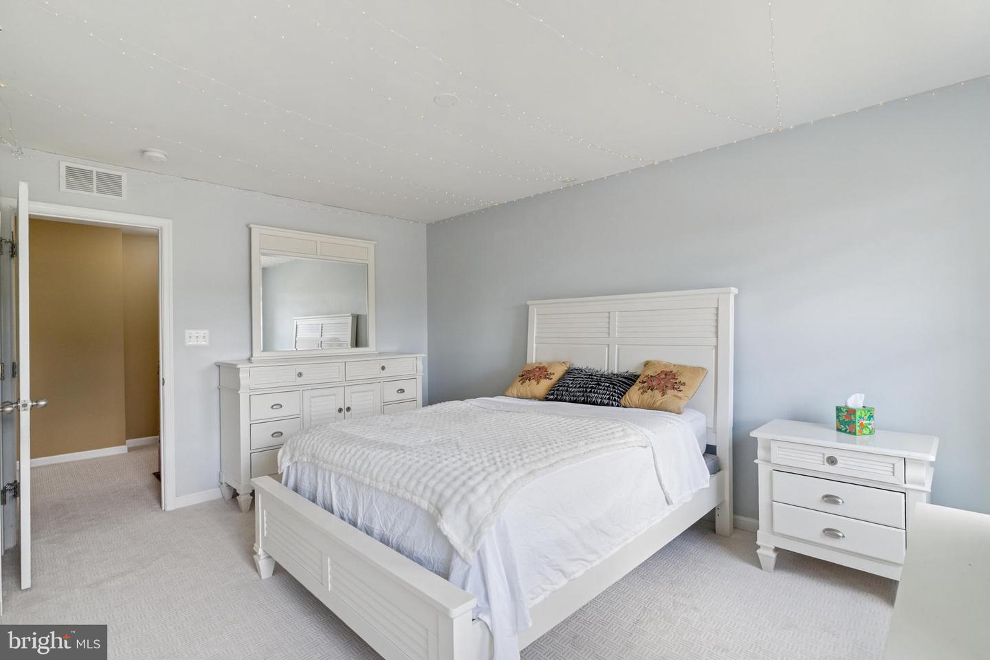 16249 CHASE EAGLE LN, WOODBRIDGE, Virginia 22191, 7 Bedrooms Bedrooms, ,5 BathroomsBathrooms,Residential,For sale,16249 CHASE EAGLE LN,VAPW2102686 MLS # VAPW2102686 16249 CHASE EAGLE LN, WOODBRIDGE, Virginia 22191, 7 Bedrooms Bedrooms, ,5 BathroomsBathrooms,Residential,For sale,16249 CHASE EAGLE LN,VAPW2102686 MLS # VAPW2102686