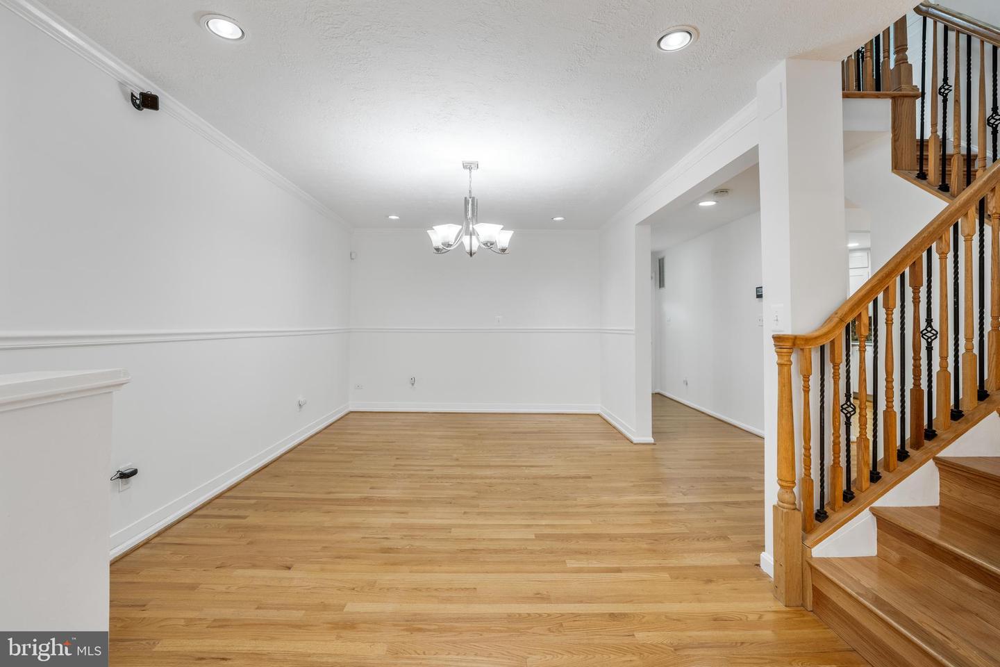 13320 SCIBILIA CT, FAIRFAX, Virginia 22033, 5 Bedrooms Bedrooms, ,3 BathroomsBathrooms,Residential,For sale,13320 SCIBILIA CT,VAFX2263466 MLS # VAFX2263466