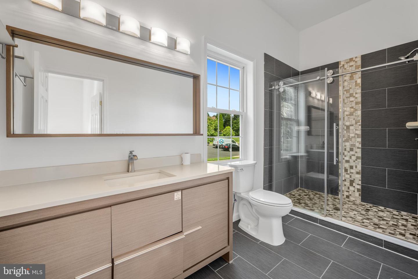 13320 SCIBILIA CT, FAIRFAX, Virginia 22033, 5 Bedrooms Bedrooms, ,3 BathroomsBathrooms,Residential,For sale,13320 SCIBILIA CT,VAFX2263466 MLS # VAFX2263466
