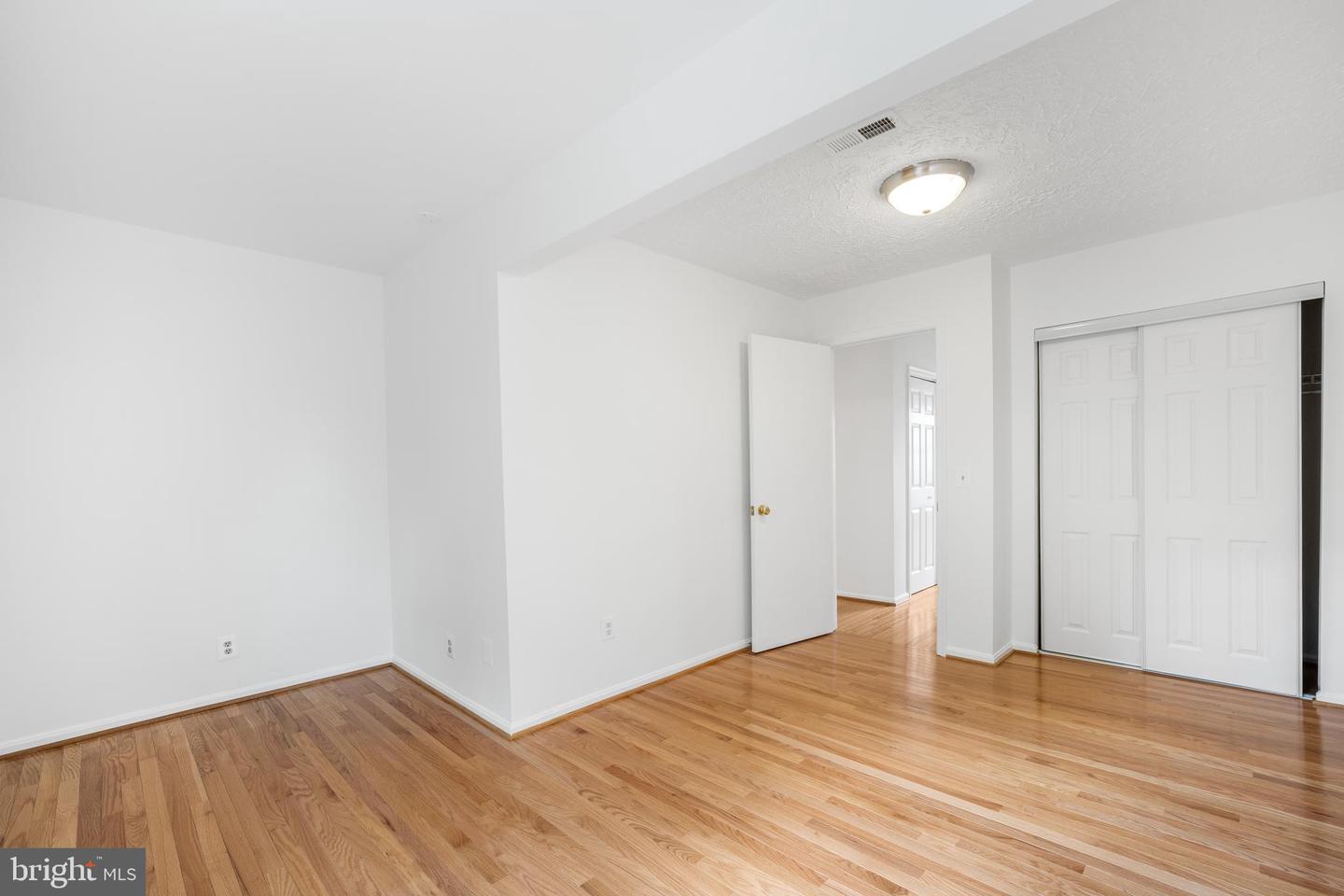 13320 SCIBILIA CT, FAIRFAX, Virginia 22033, 5 Bedrooms Bedrooms, ,3 BathroomsBathrooms,Residential,For sale,13320 SCIBILIA CT,VAFX2263466 MLS # VAFX2263466