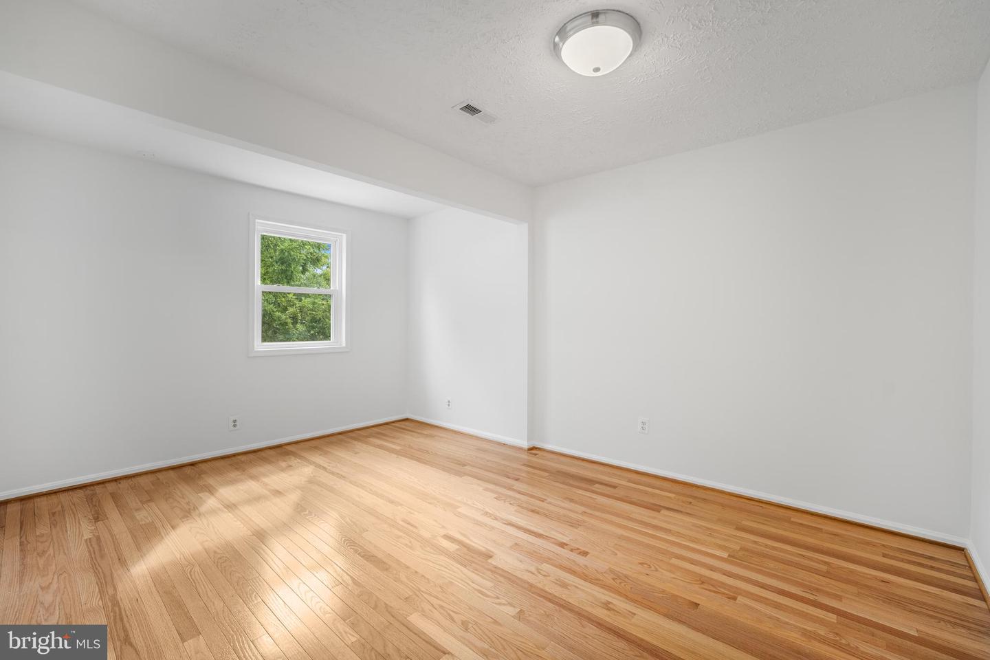 13320 SCIBILIA CT, FAIRFAX, Virginia 22033, 5 Bedrooms Bedrooms, ,3 BathroomsBathrooms,Residential,For sale,13320 SCIBILIA CT,VAFX2263466 MLS # VAFX2263466