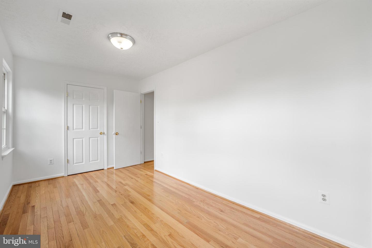 13320 SCIBILIA CT, FAIRFAX, Virginia 22033, 5 Bedrooms Bedrooms, ,3 BathroomsBathrooms,Residential,For sale,13320 SCIBILIA CT,VAFX2263466 MLS # VAFX2263466
