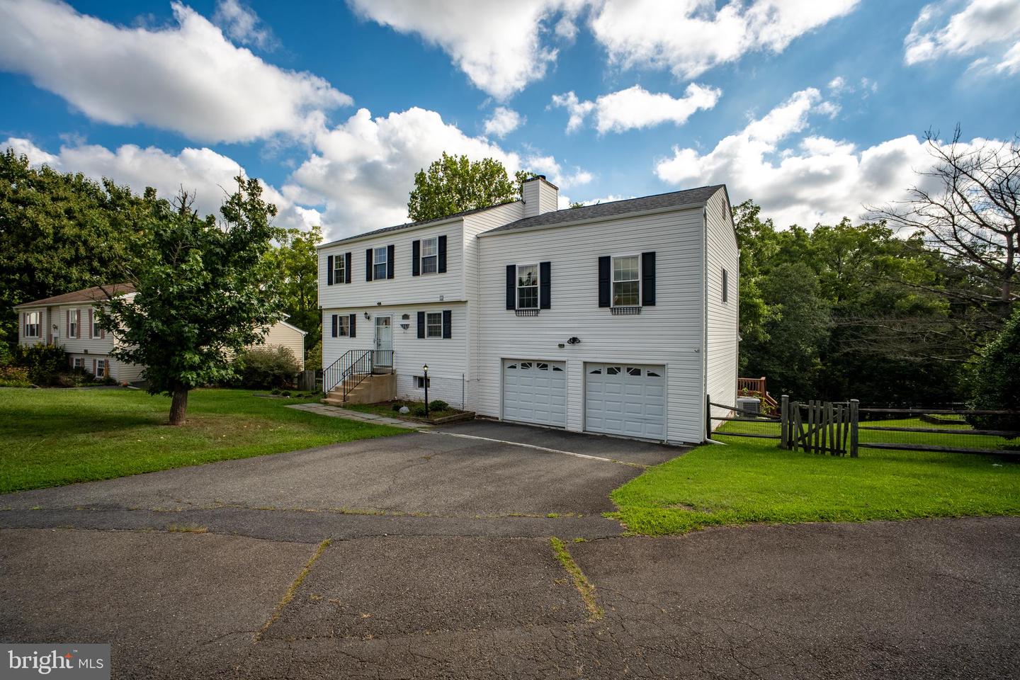 13320 SCIBILIA CT, FAIRFAX, Virginia 22033, 5 Bedrooms Bedrooms, ,3 BathroomsBathrooms,Residential,For sale,13320 SCIBILIA CT,VAFX2263466 MLS # VAFX2263466
