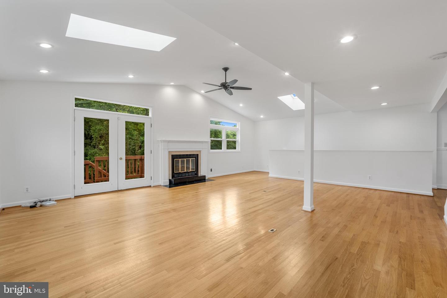 13320 SCIBILIA CT, FAIRFAX, Virginia 22033, 5 Bedrooms Bedrooms, ,3 BathroomsBathrooms,Residential,For sale,13320 SCIBILIA CT,VAFX2263466 MLS # VAFX2263466