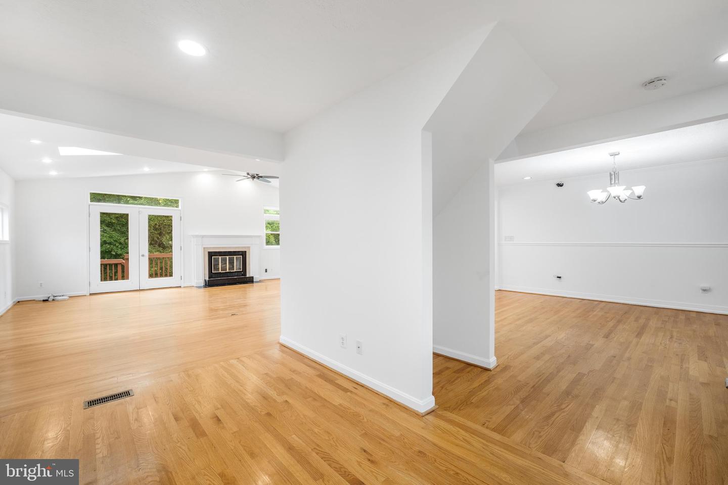 13320 SCIBILIA CT, FAIRFAX, Virginia 22033, 5 Bedrooms Bedrooms, ,3 BathroomsBathrooms,Residential,For sale,13320 SCIBILIA CT,VAFX2263466 MLS # VAFX2263466